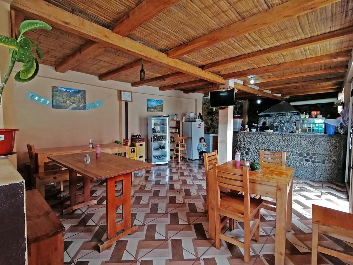 Hostal Dona Clarita & Vegetarian Food Chugchilán Exterior foto