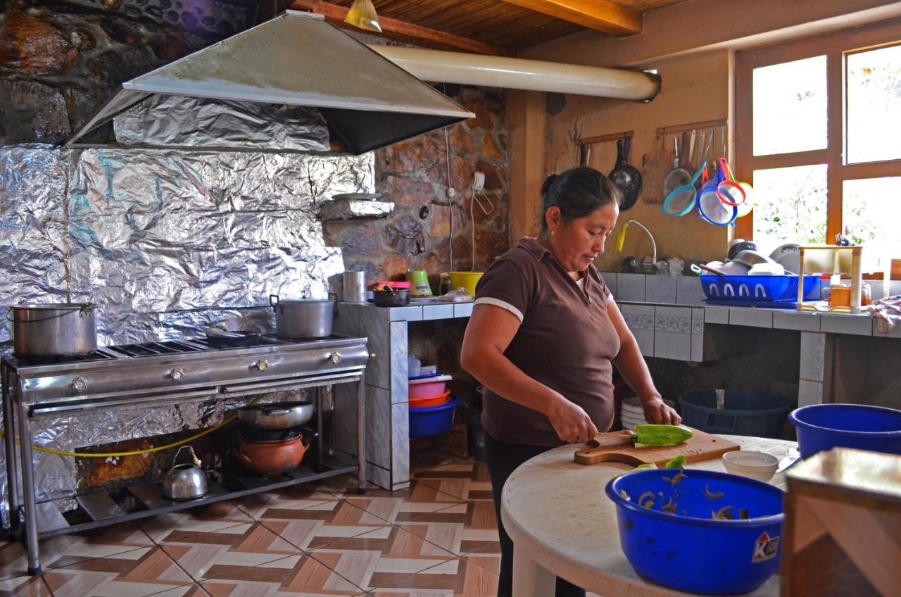 Hostal Dona Clarita & Vegetarian Food Chugchilán Exterior foto